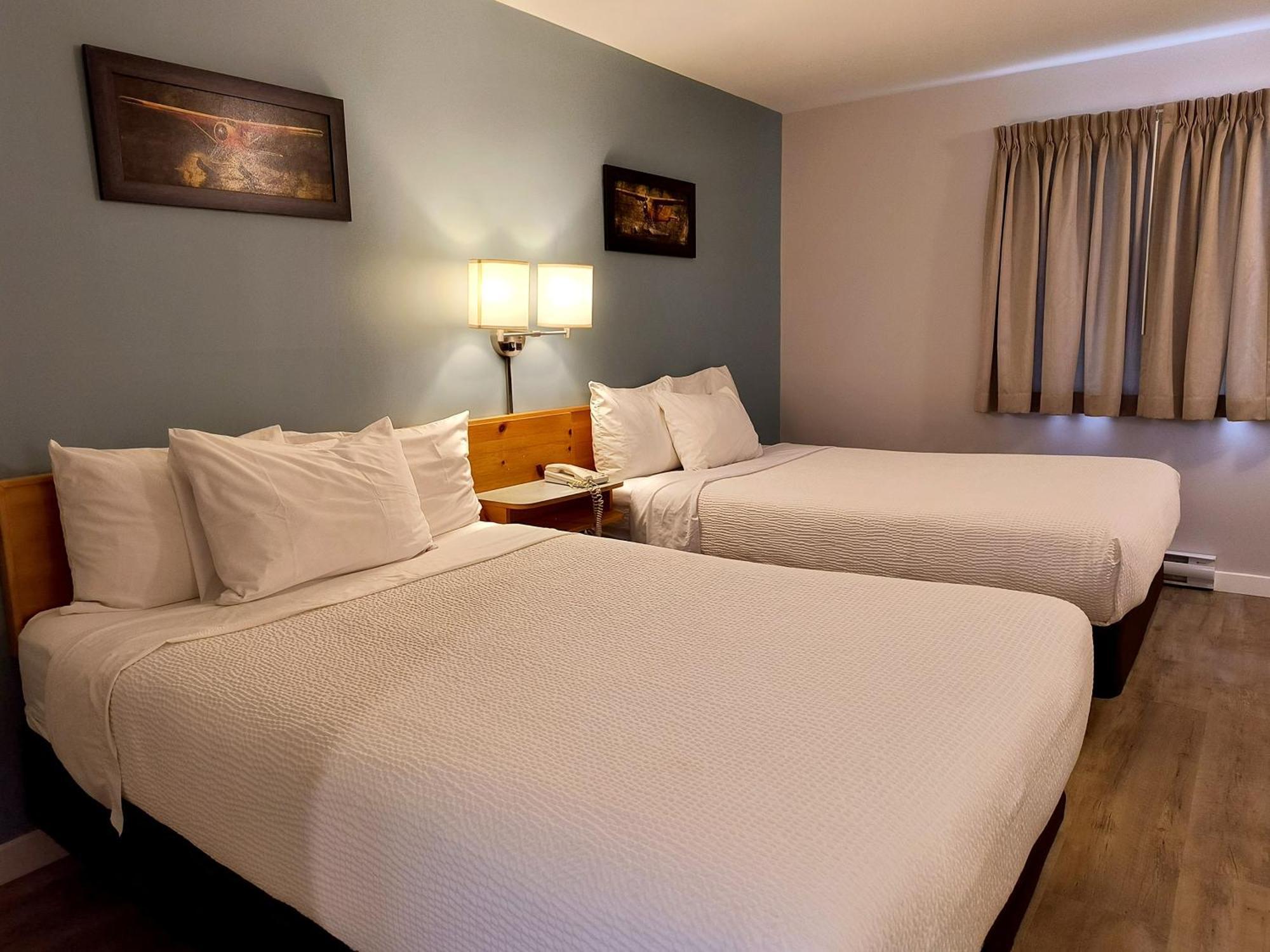Fireweed Motel Smithers Bagian luar foto