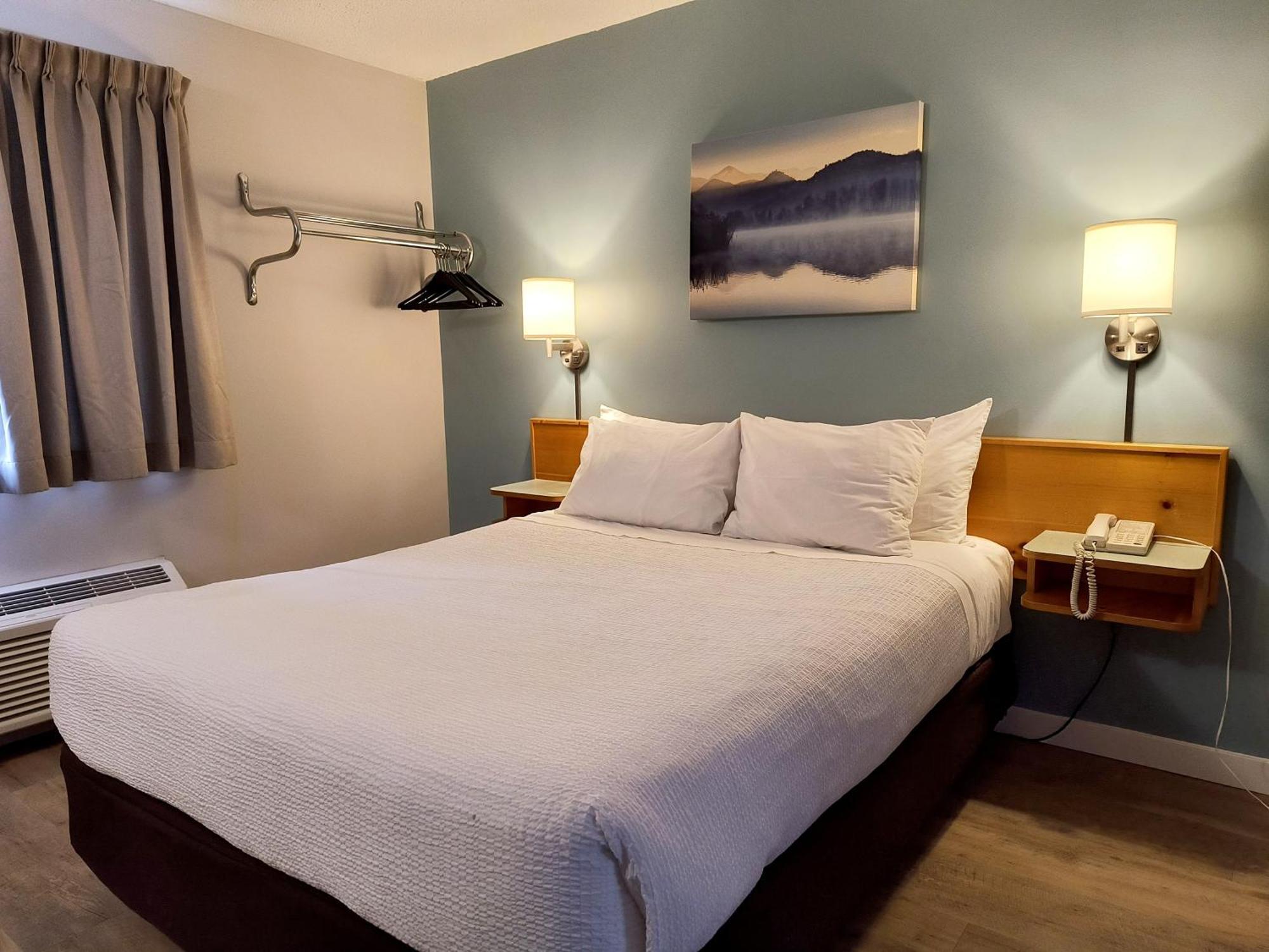 Fireweed Motel Smithers Bagian luar foto