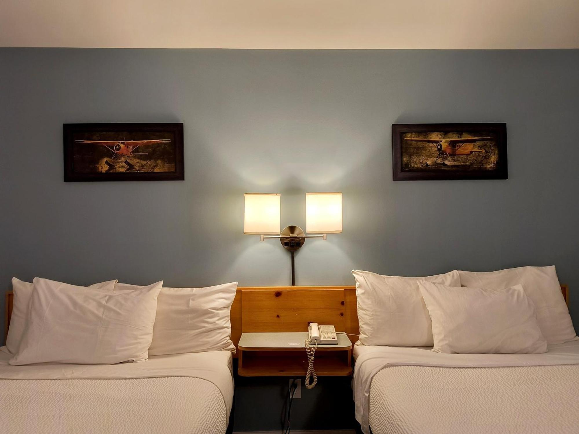 Fireweed Motel Smithers Bagian luar foto