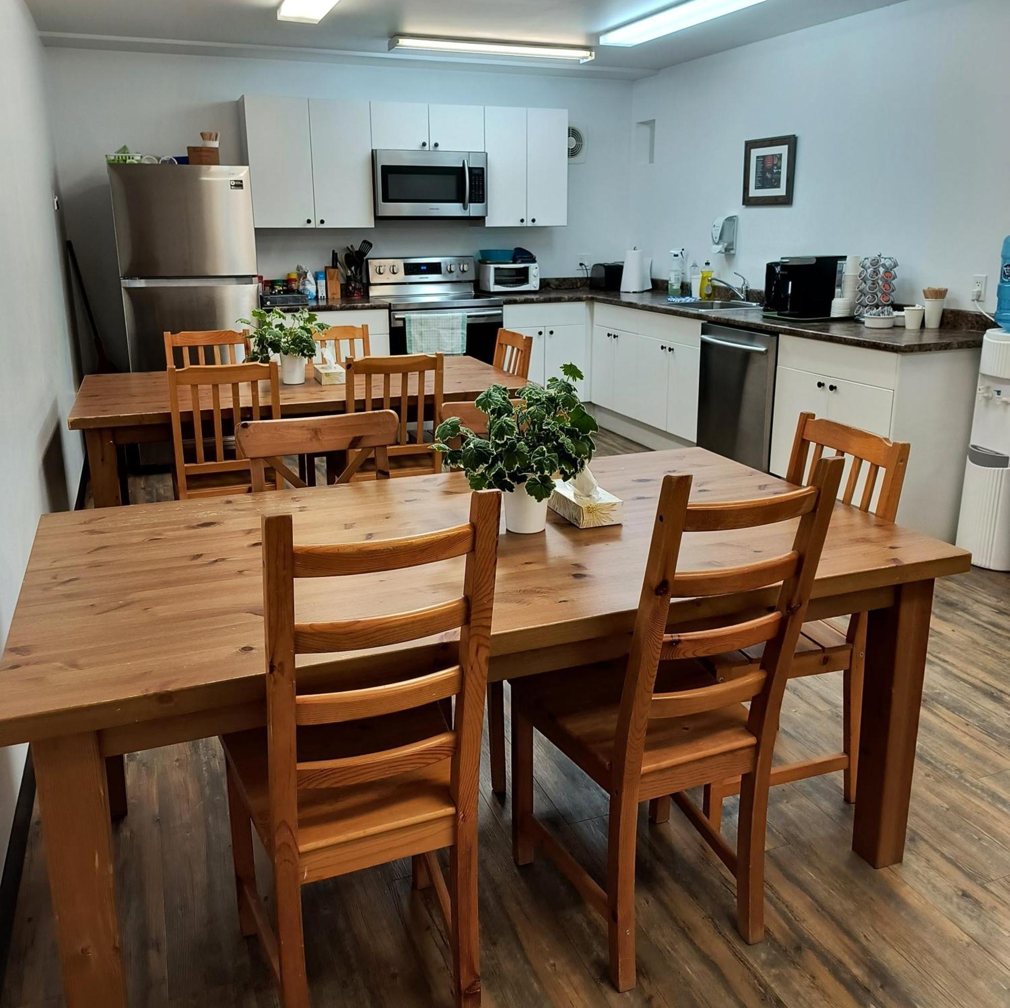 Fireweed Motel Smithers Bagian luar foto